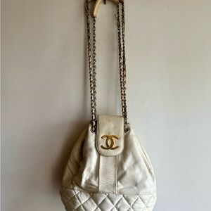 CHANEL Cream Quilted Shoulder Bag with Gold Accents